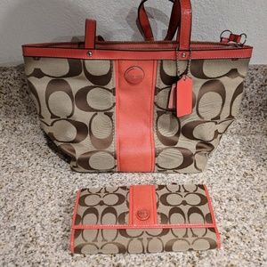 Coach purse and wallet